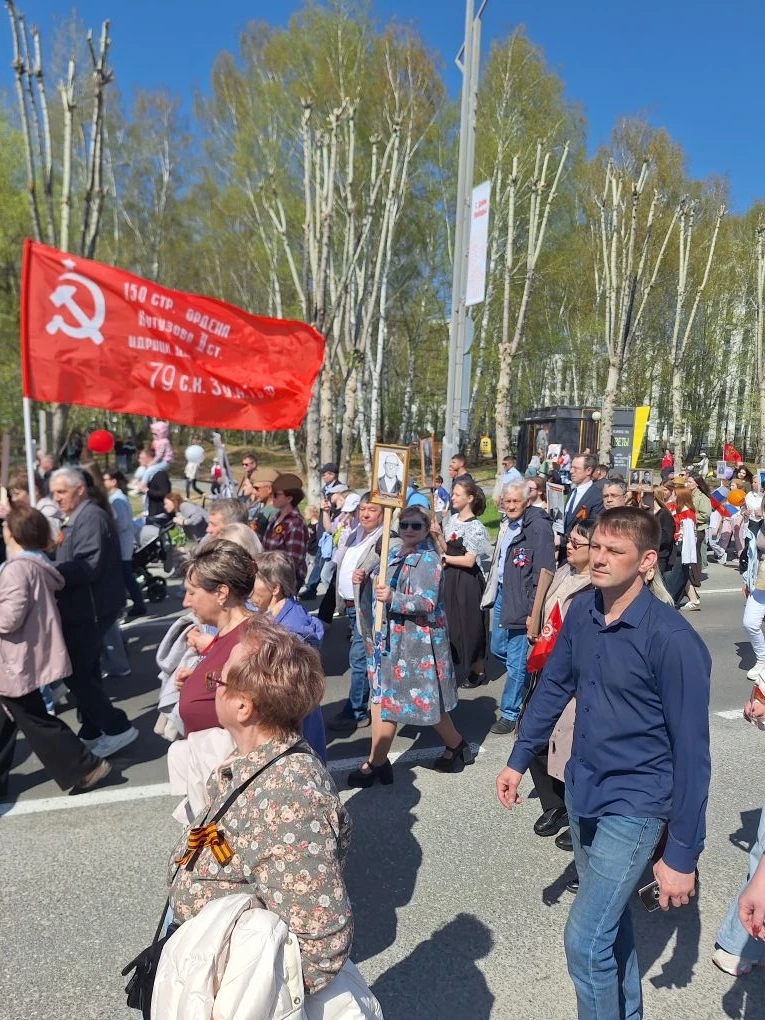 От поздравлений на дому до личных героев «Бессмертного полка»: празднование Дня Победы в ППО Тобольских электрических сетях