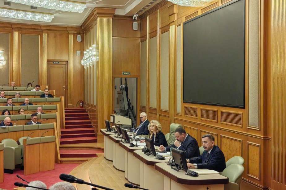 Все идет по праву. На заседании РТК обсудили оплату труда и признаки трудовых отношений